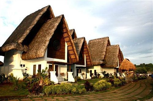 Playa Tropical Resort Hotel Currimao Exterior photo